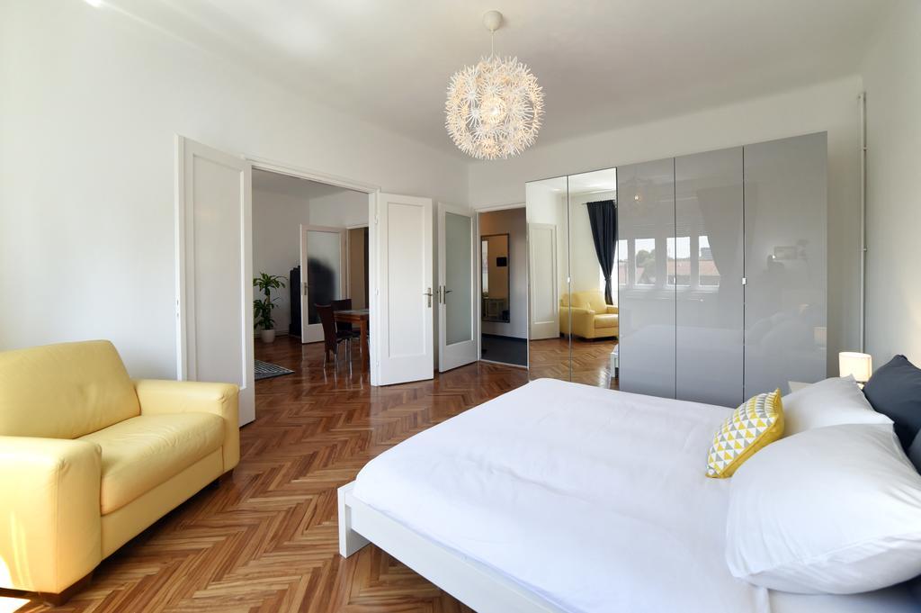 Apartment Sunny Загреб Екстер'єр фото